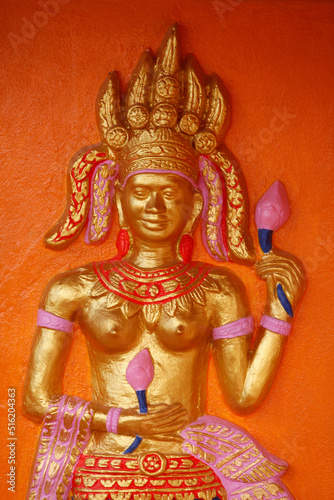 Apsara sculpture in Wat Hawari