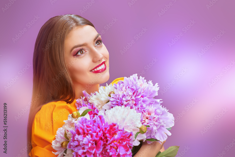 Naklejka premium happy girl with flowers