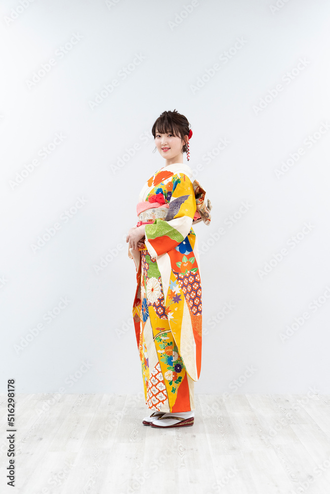 着物を着た女性