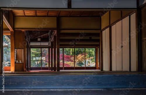 京都南禅寺から紅葉の永観堂 © 弘文 杉尾