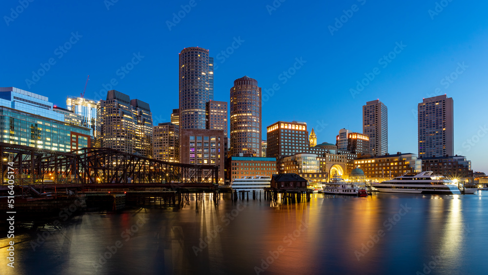 Boston Massachusetts Waterfront Seaport Cityscape Architecture Dawn - obrazy, fototapety, plakaty 