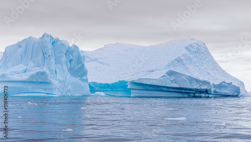 antarktische Eisberg Landschaft bei Portal Point welches am Zugang zu Charlotte Bay auf der Reclus Halbinsel  an der Westk  ste von Graham Land liegt.