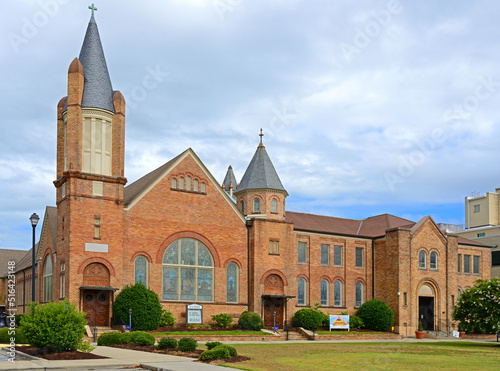 Jarvis Memorial United Methodist Church, Methodist church in Greenville in summer, North Carolina photo