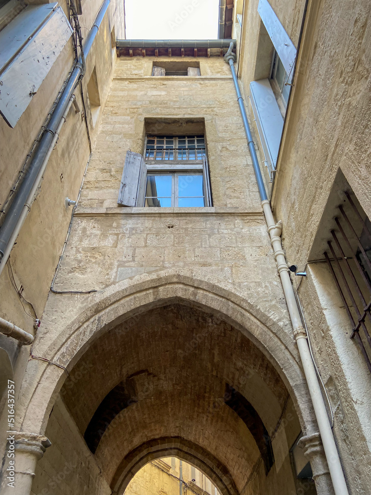 Passage couvert du quartier de l'Ecusson à Montpellier, Occitanie
