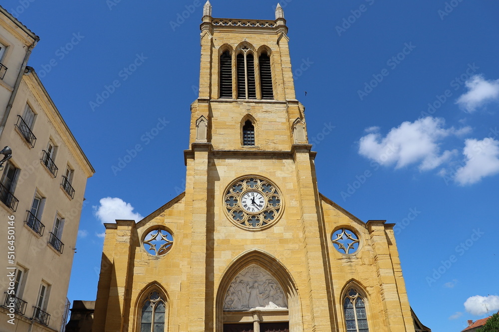 L'église Saint Etienne, vue de l'extérieur, ville de Roanne, département de la Loire, France