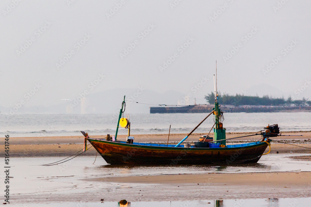 Fototapeta premium fishing boats on the beach