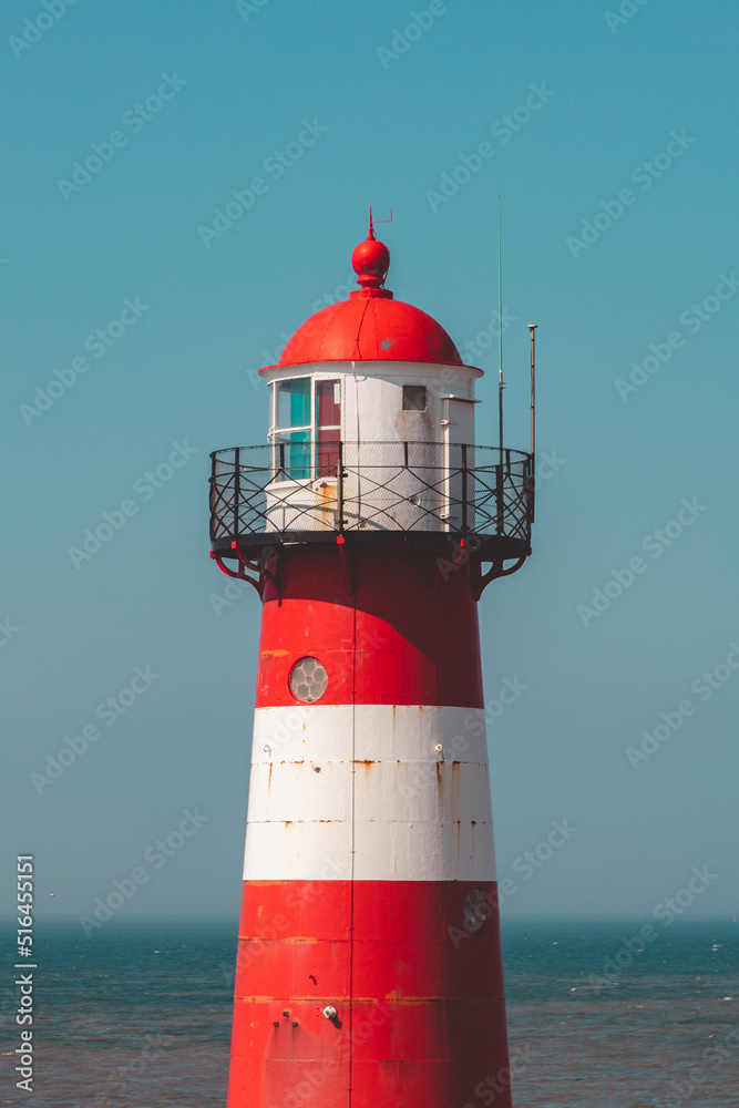 Rot weißer Leuchtturm in Zeeland Rot weißer Leuchtturm in Zeeland