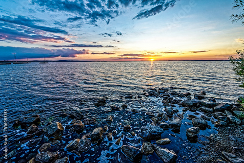 Sonnenuntergang am Steinhuder Meer.Aufenthalt am Steinhuder Meer  photo