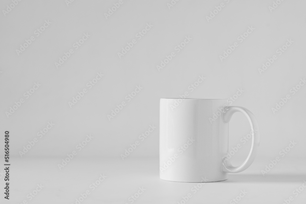 Fototapeta premium empty white cup