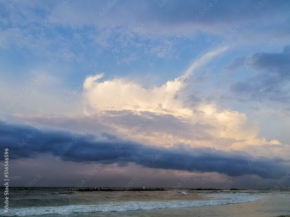 Obraz premium sky over the sea