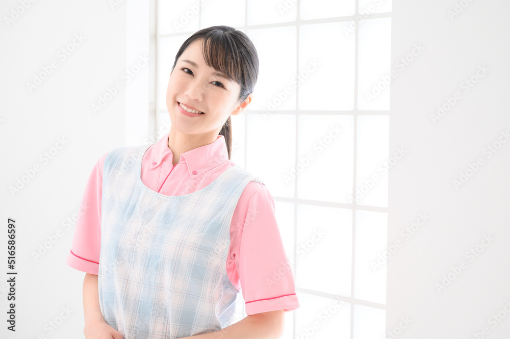 保育士のイメージ アップ 右にコピースペースあり 保育士のイメージ アップ 右にコピースペースあり