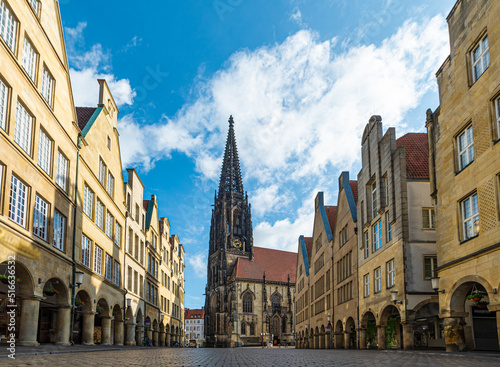 Prinzipalmarkt mit Lambertikirche in Münster photo