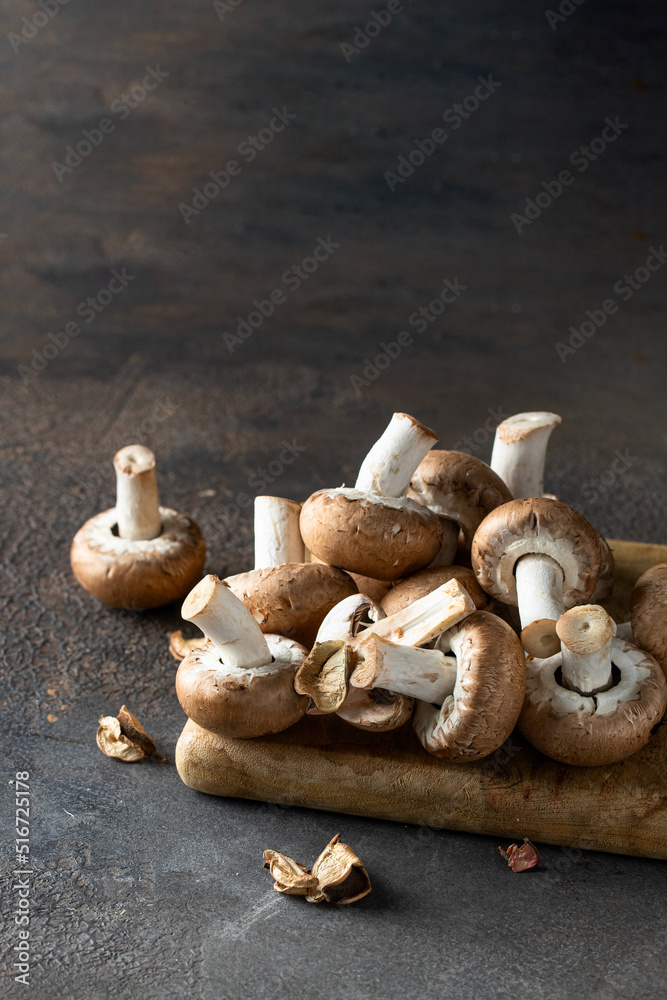 Group Of Portobello Mushrooms On The Cut Board Ready To Cooking ...