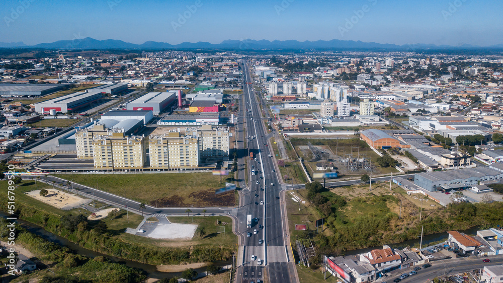 Entrance to the city of Pinhais via the Deputado João Leopoldo Jacomel highway. This is the smallest municipality in the State of Paraná that is located in the metropolitan region of Curitiba. Entrance to the city of Pinhais via the Deputado João Leopoldo Jacomel highway. This is the smallest municipality in the State of Paraná that is located in the metropolitan region of Curitiba.