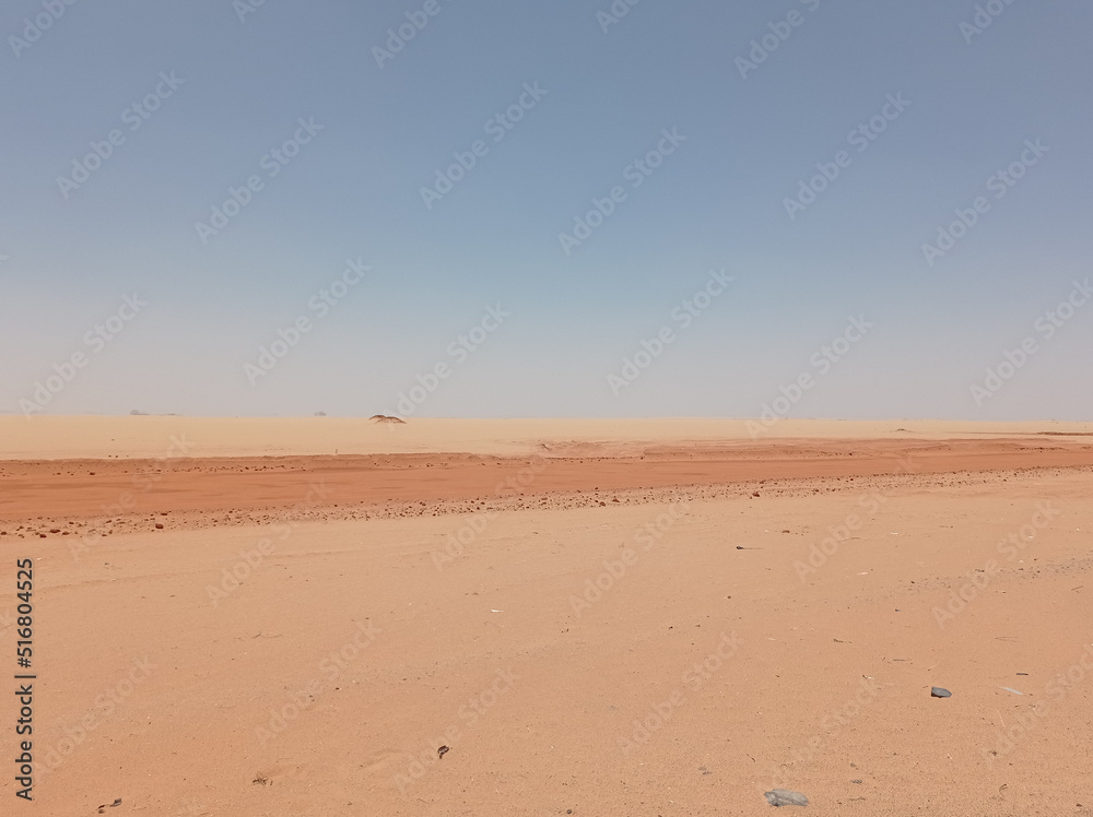 Detail of the Sahara horizon, where the extreme hot provokes mirages Detail of the Sahara horizon, where the extreme hot provokes mirages