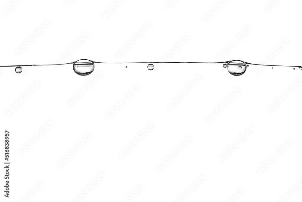 bąbelki powietrza w wodzie