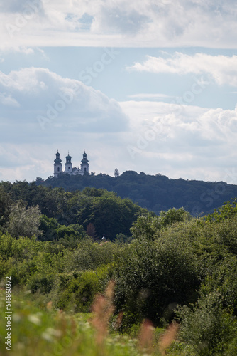 Klasztor Kamudułów na Bielanach w lesie