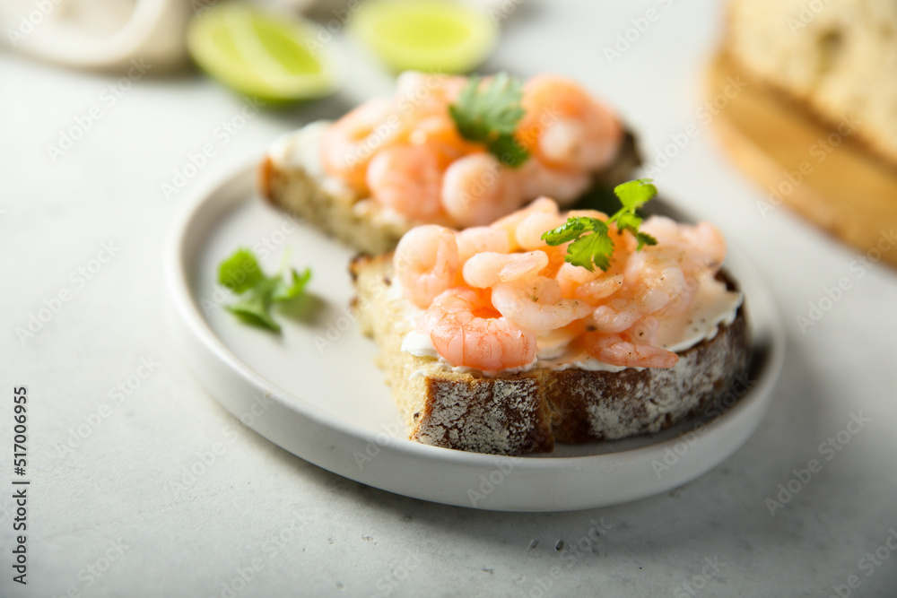 Homemade shrimp toast with cream cheese Homemade shrimp toast with cream cheese