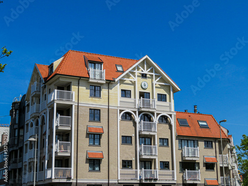 houses in the city