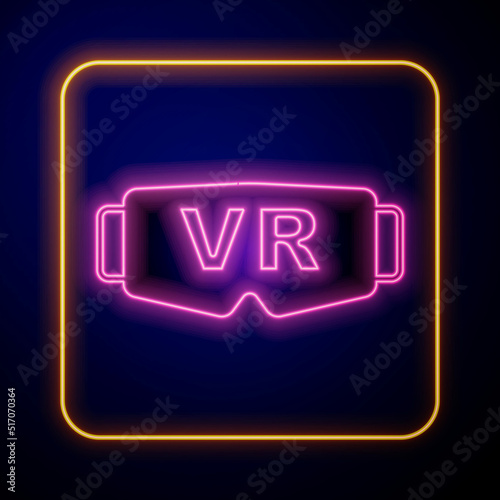 Glowing neon Virtual reality glasses icon isolated on black background. Stereoscopic 3d vr mask. Optical head mounted display. Vector