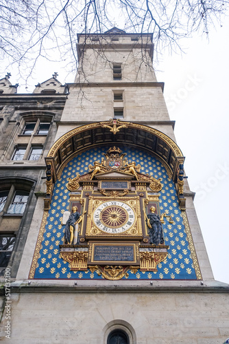コンシェルジュリー時計塔 La Conciergerie Horloge