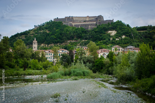 Panorama di Gavi in Piemonte con la fortezza in cima alla collina lungo la Via Postumia, cammino che parte da Aquileia e arriva a Genova photo