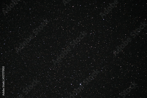 Starry sky in the mountains. View of the stars from the forest. Clear starry sky. Shooting star. Zvëzdnoye nebo v Kanade. Zvëzdnoye nebo na Alyaske