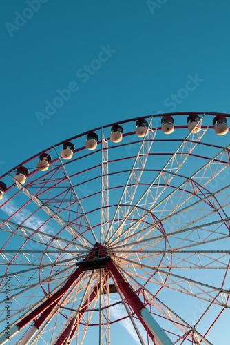ferris wheel on sky