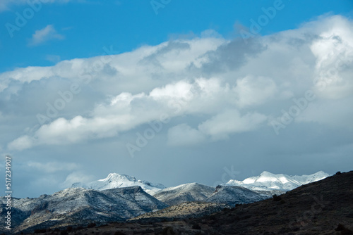 Fototapeta Naklejka Na Ścianę i Meble -  Snow-capped mountains