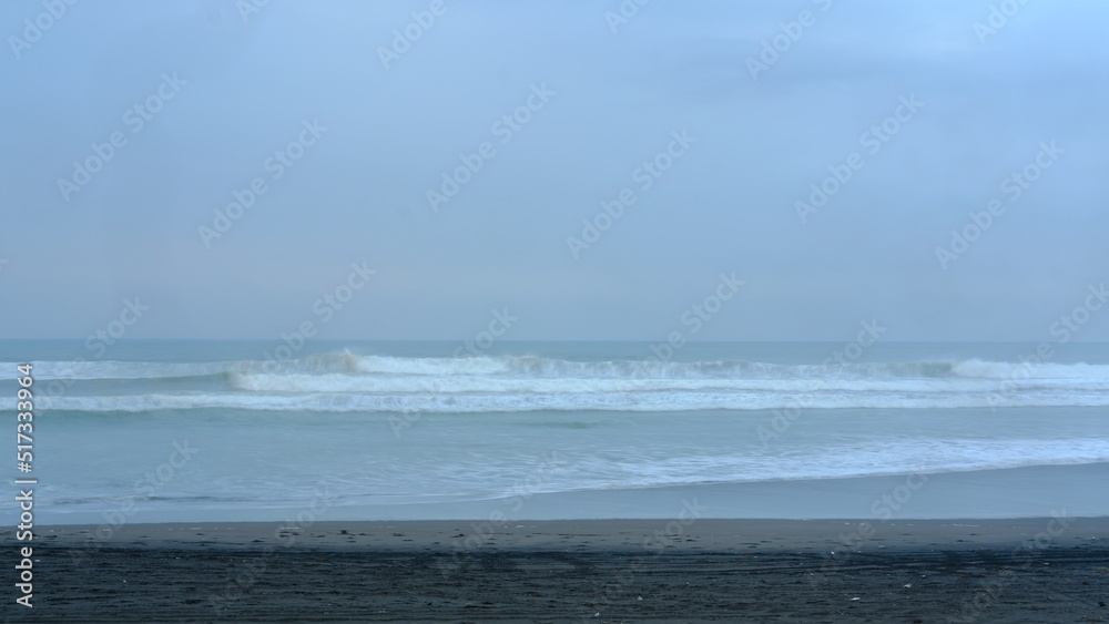 waves on the beach, copy space, background