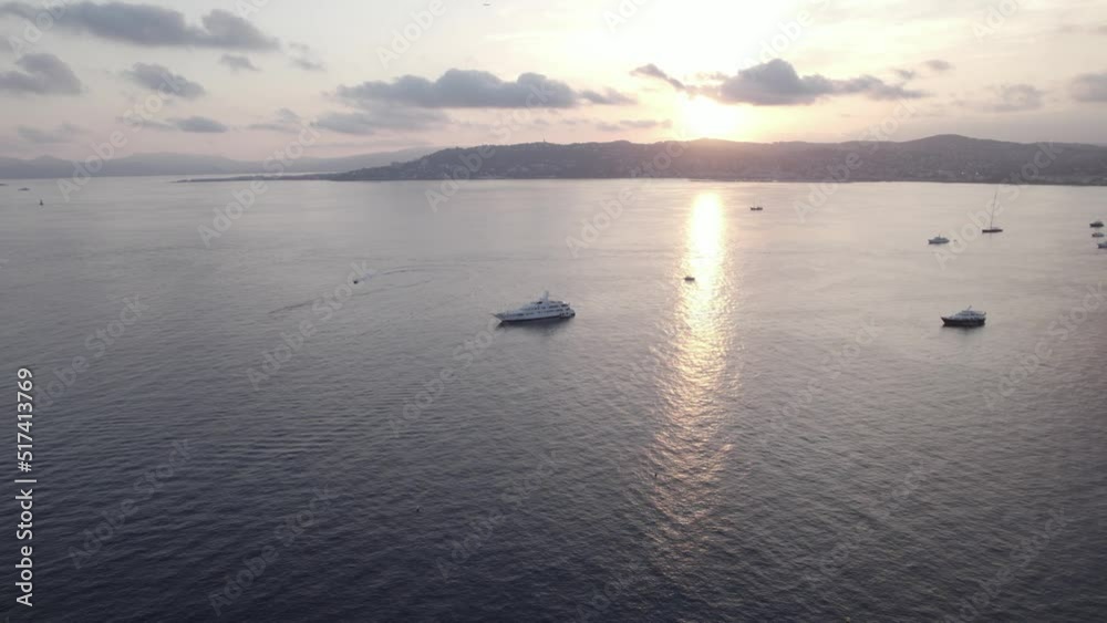 Drone scene @ Cap d'Antibes - D-Log Drone scene @ Cap d'Antibes - D-Log