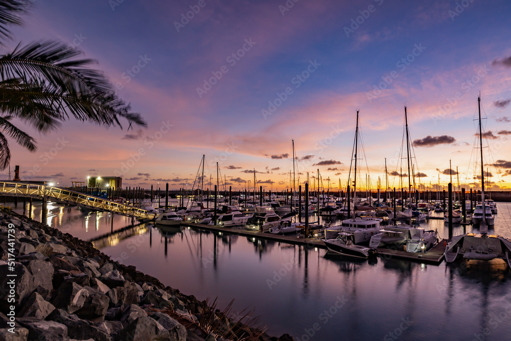 Fototapeta premium Sunrise at the marina