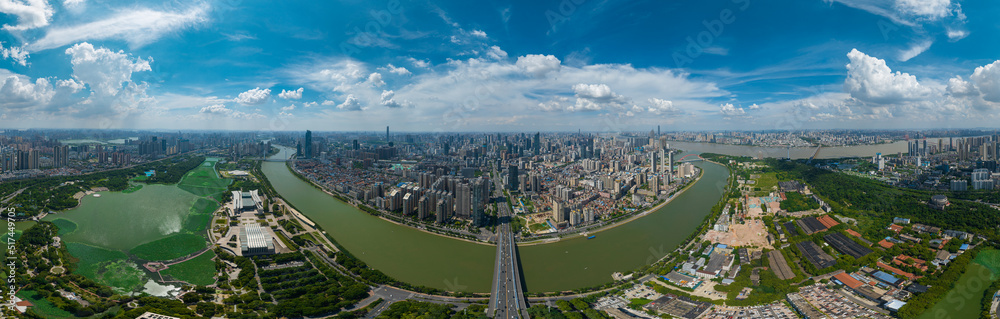 Obraz premium Hubei Wuhan Summer Urban Skyline Aerial photography scenery