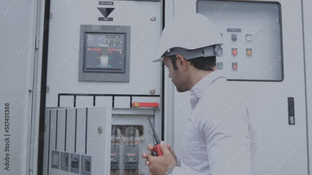 Engineer under checking the industry chilled water fan coil unit air conditioner is water cooling tower air chiller HVAC system of large industrial building to control air system
Engineer under checking the industry chilled water fan coil unit air conditioner is water cooling tower air chiller HVAC system of large industrial building to control air system