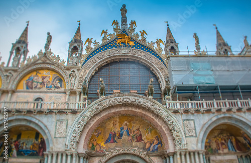 Beautiful roof ornaments at the Basilica San Marco at St. Mark's Square in Venice, Italy  © Christian Schmidt 