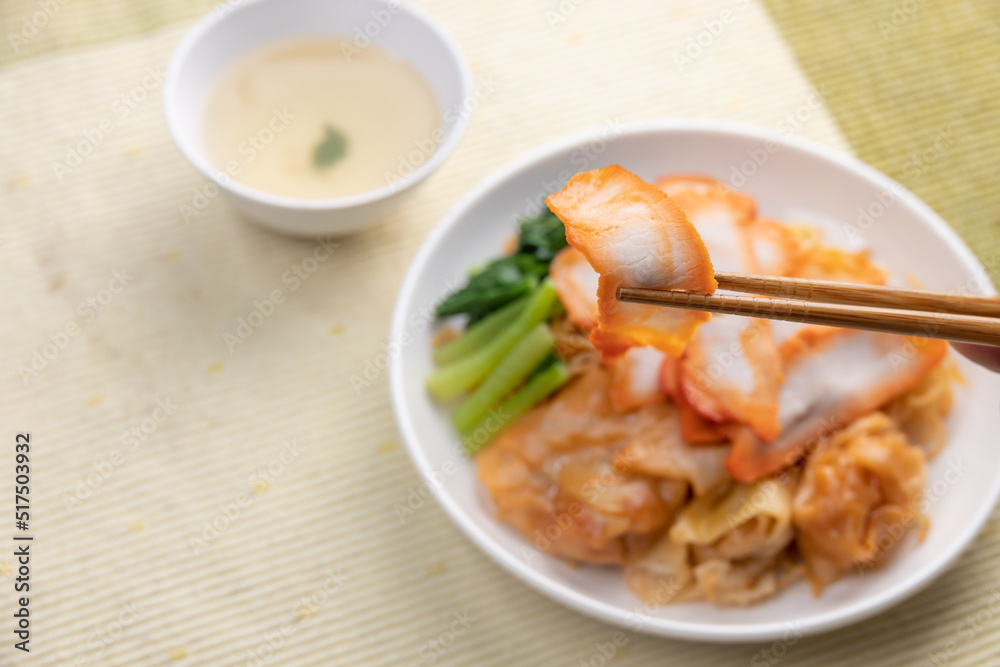 Red Pork Wonton Noodles Red Pork Wonton Noodles
