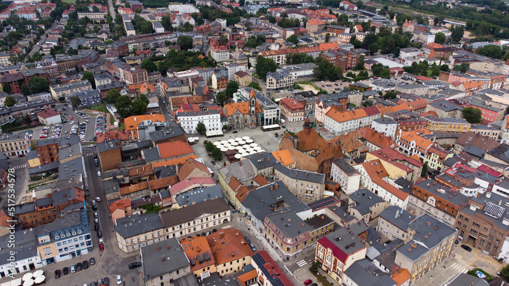 Tarnowskie Góry. Widok na rynek i stare miasto z drona.