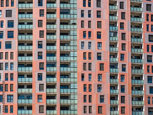 Bloque de apartamentos en Málaga © Juanmi