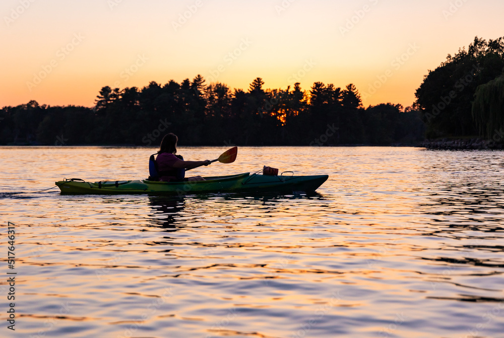 Kayak au crépuscule