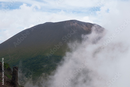 幻想的な山の風景