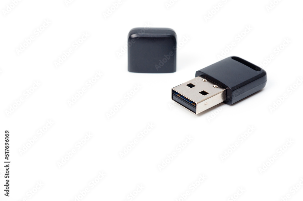 Bluetooth 5.0 adapter plastic black with a protective cap. Bluetooth 5.0 adapter plastic black with a protective cap.