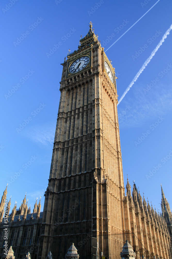 Big ben (Great Bell) clock tower in London, England Big ben (Great Bell) clock tower in London, England