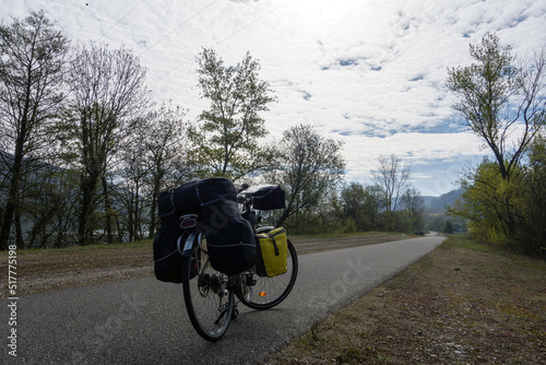 Voyage à vélo au printemps 2022, de début du mois d'avril à la fin du mois de mai sur les pistes cyclables et vélo-routes  du sud de la France., boucle touristique de 3416 kms .