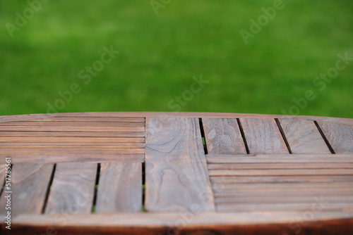 drewniany okrągły stół ogrodowy z drewna tekowego wooden round teak garden table