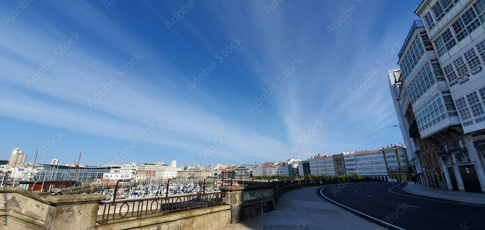 Panorámica de una calle de A Coruña, Galicia