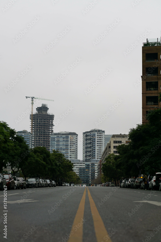 Naklejka premium road with buildings in the background Buenos Aires, Argentina