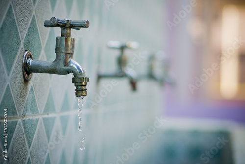 Konstfotografi water tap, save water concept