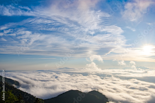 雲海と青空の風景。日本の北海道の津別峠で。