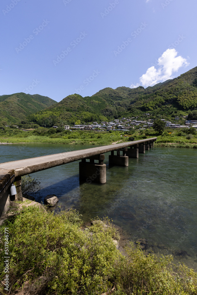 浅尾(あそお)沈下橋(高知県仁淀川) 浅尾(あそお)沈下橋(高知県仁淀川)