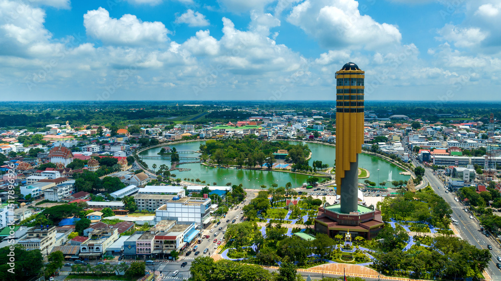Roi et tower in Roi et province, Thailand. - obrazy, fototapety, plakaty 